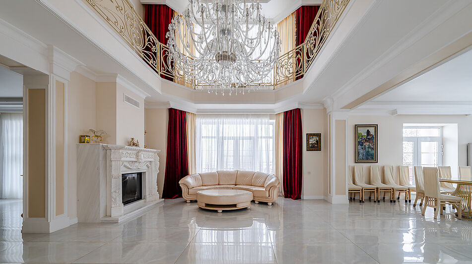 Резиденция на 1 линии в КП Аврора