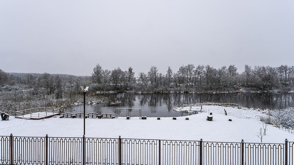 Резиденция на 1 линии в КП Аврора