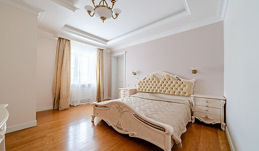 Резиденция на 1 линии в КП Аврора