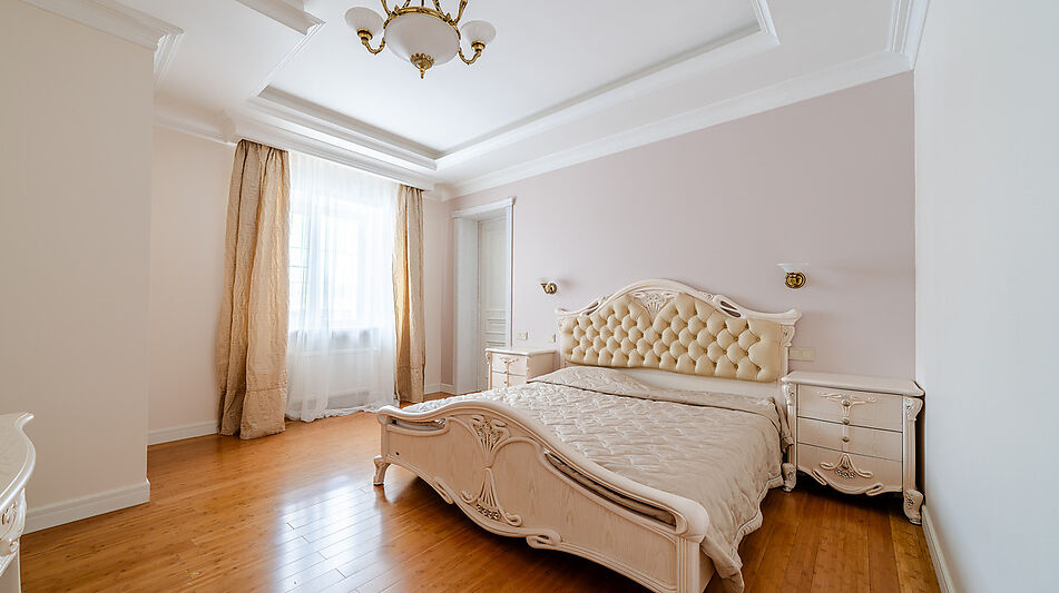 Резиденция на 1 линии в КП Аврора