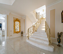 Резиденция на 1 линии в КП Аврора