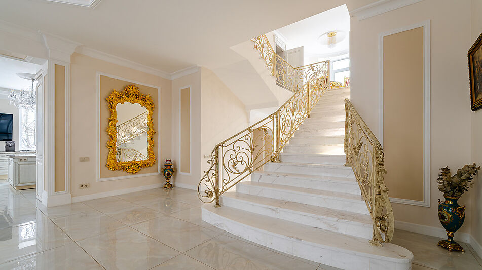 Резиденция на 1 линии в КП Аврора