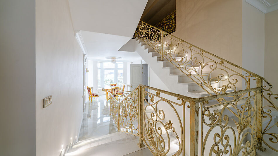 Резиденция на 1 линии в КП Аврора