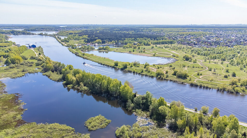 Резиденция на 1 линии в КП Аврора