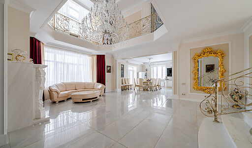 Резиденция на 1 линии в КП Аврора