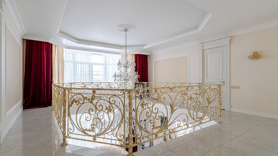 Резиденция на 1 линии в КП Аврора