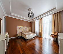 Резиденция на 1 линии в КП Аврора