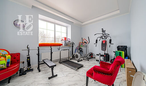 Резиденция на 1 линии в КП Аврора