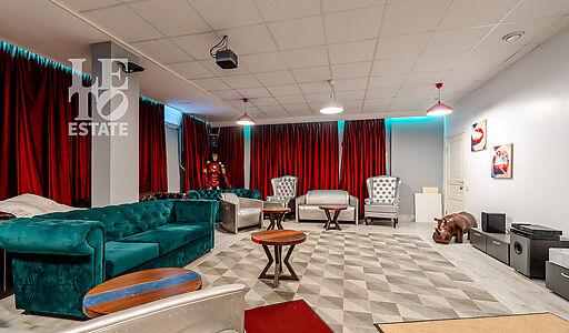 Резиденция на 1 линии в КП Аврора