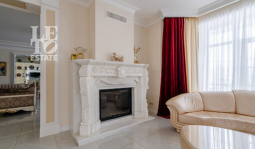 Резиденция на 1 линии в КП Аврора