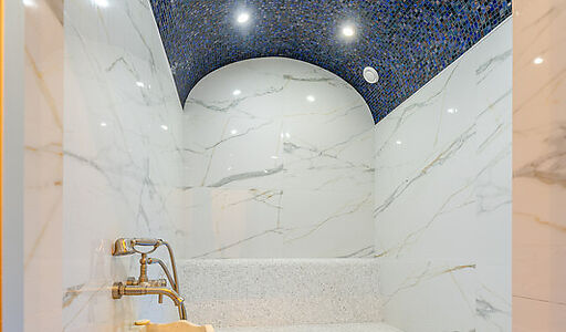 Резиденция на 1 линии в КП Аврора