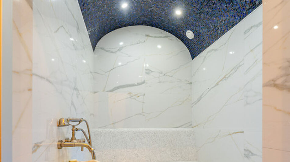 Резиденция на 1 линии в КП Аврора