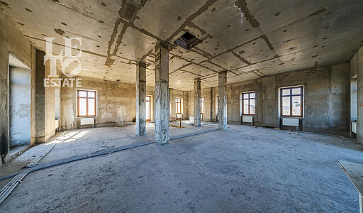 Дом с видом на озеро.