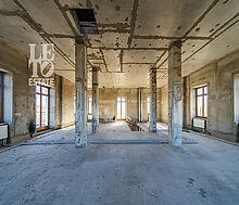 Дом с видом на озеро.