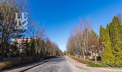 Дом с видом на озеро.