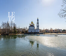 Дом с видом на озеро КП Монолит.