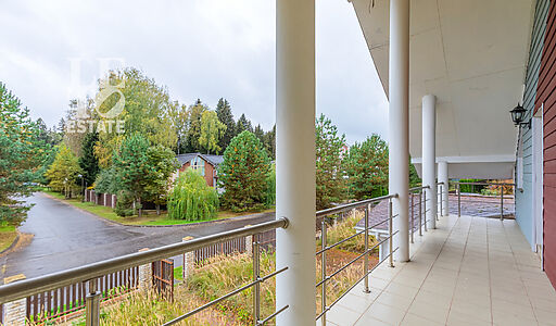 Дом с бассейном в Пестово