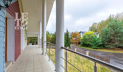 Дом с бассейном в Пестово