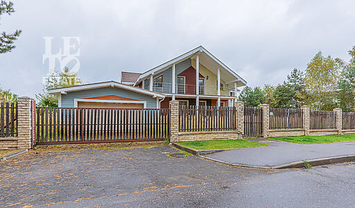 Дом с бассейном в Пестово