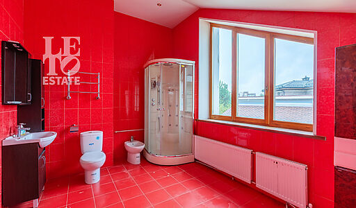 Дом с бассейном в Пестово