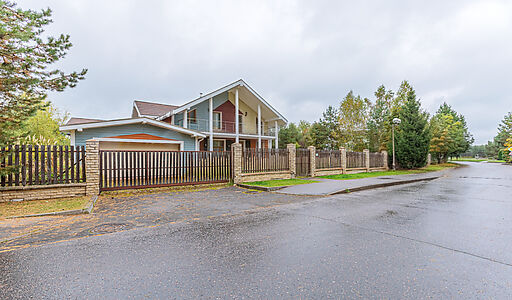 Дом с бассейном в Пестово