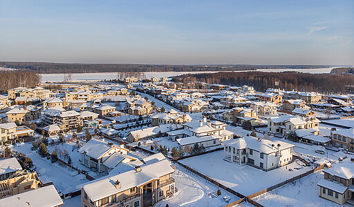 Дом с бассейном в Пестово