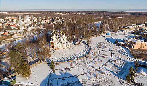 Дом с бассейном в Пестово