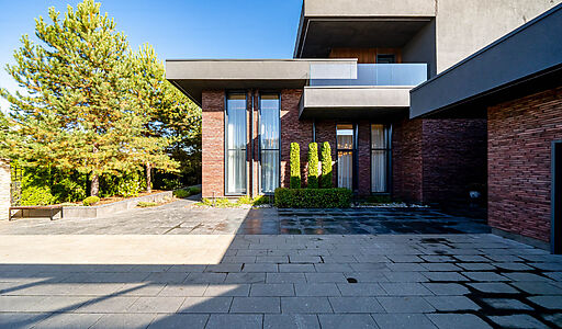 Особняк в КП Ренессанс парк