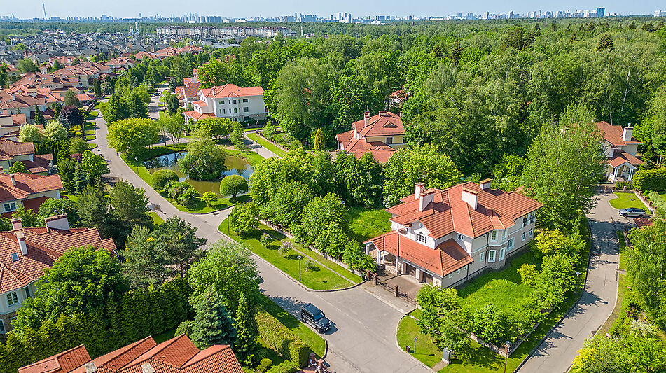 Вилла у озера в КП Новый Свет