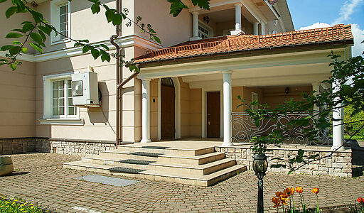 Вилла у озера в КП Новый Свет