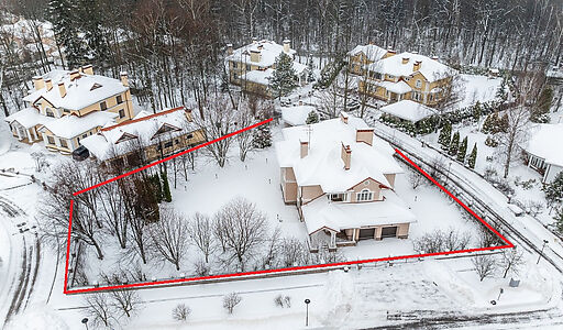 Вилла у озера в КП Новый Свет