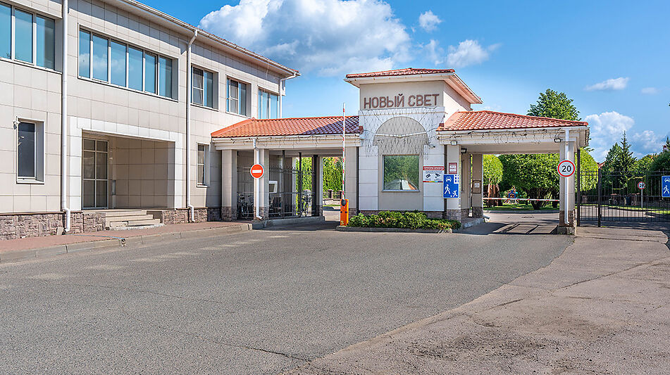 Вилла у озера в КП Новый Свет