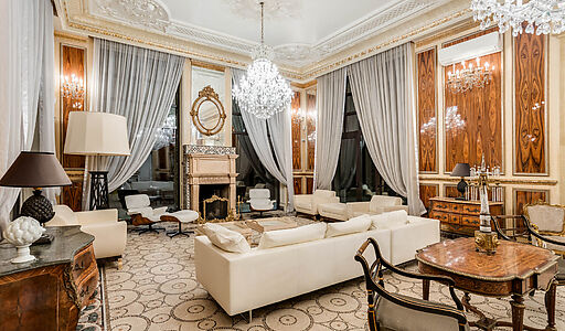 Дом с бассейном в Глухово