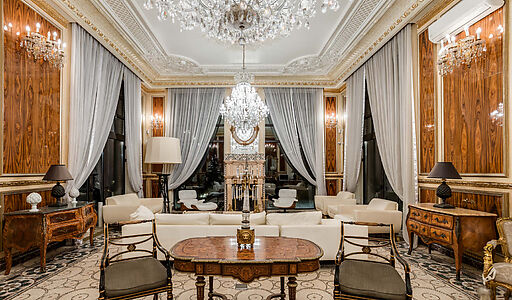 Дом с бассейном в Глухово