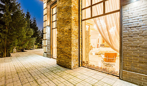 Дом с бассейном в Глухово