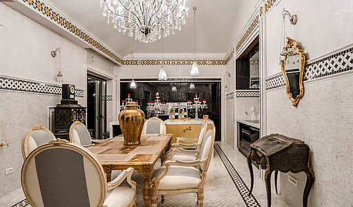 Дом с бассейном в Глухово