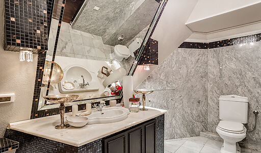 Дом с бассейном в Глухово