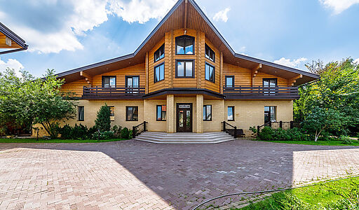 Дом-шале у озера в КП Дольче Вита