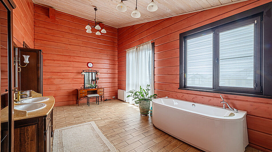 Дом-шале у озера в КП Дольче Вита