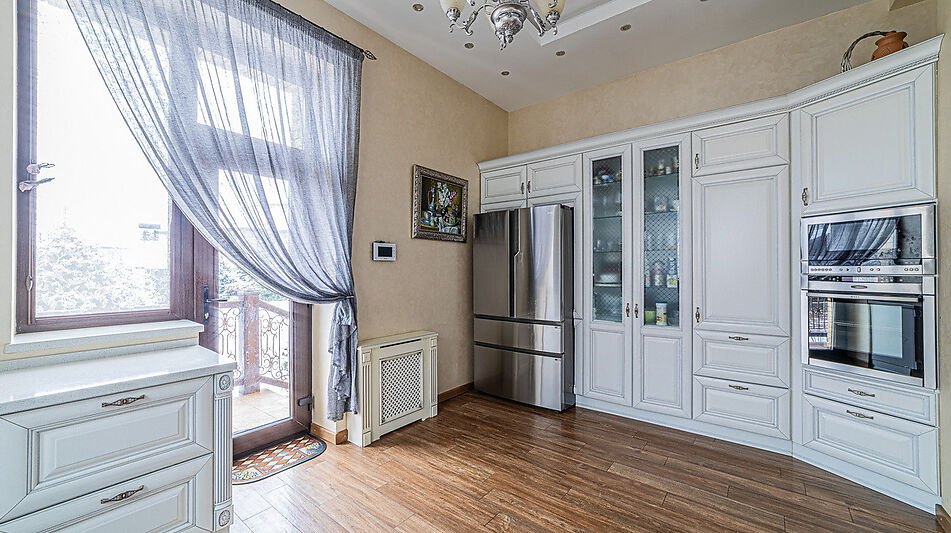 Дом-шале у озера в КП Дольче Вита