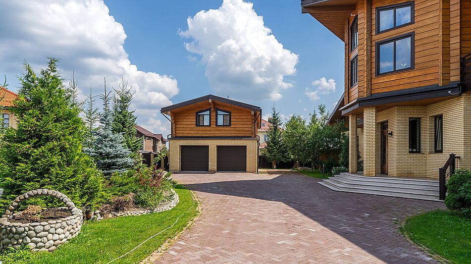 Дом-шале у озера в КП Дольче Вита