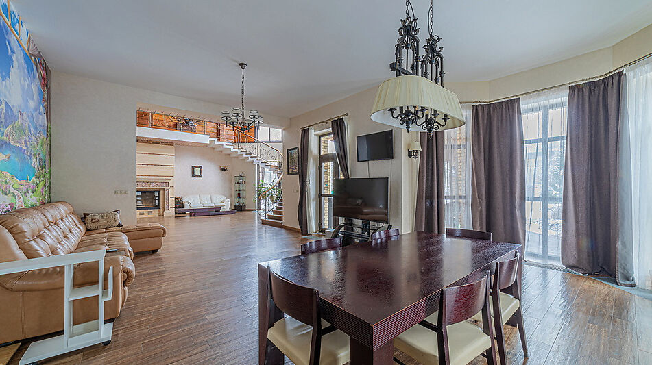 Дом-шале у озера в КП Дольче Вита