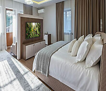 Дом с бассейном в ТСН Успенское