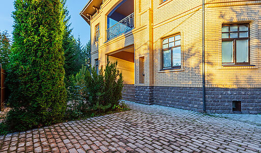 Кирпичный дом в Краснознаменске