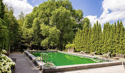 Дом с бассейном в Ивакино