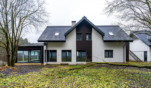 Новый дом около леса 6 км от МКАД