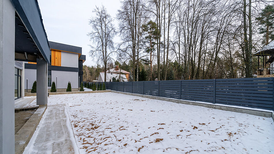 Новый дом у леса в Спасатель-1