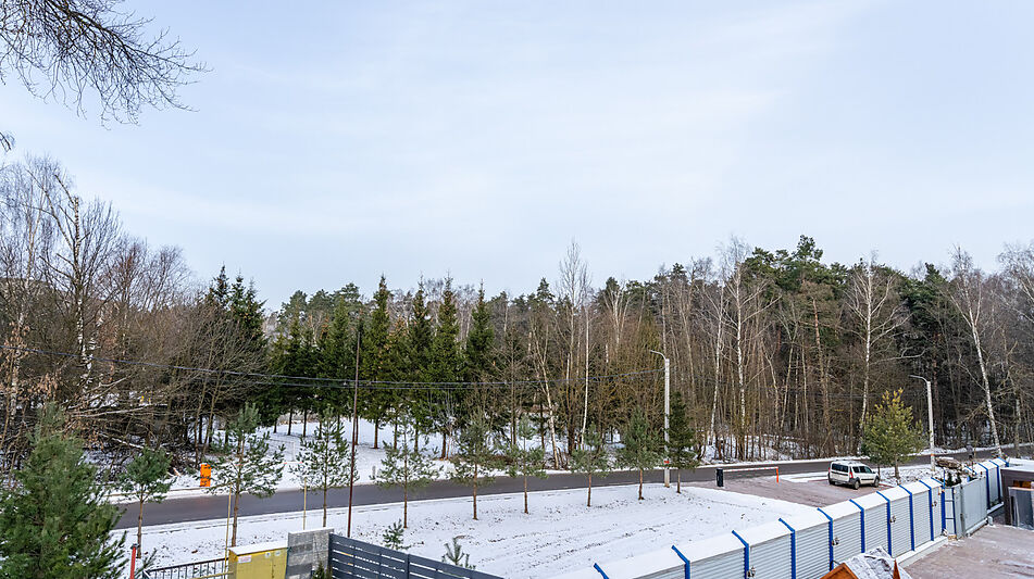 Новый дом около леса 9 км от МКАД