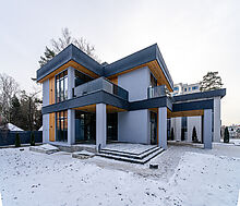 Новый дом около леса 9 км от МКАД