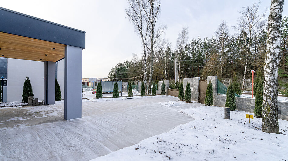 Новый дом около леса 9 км от МКАД